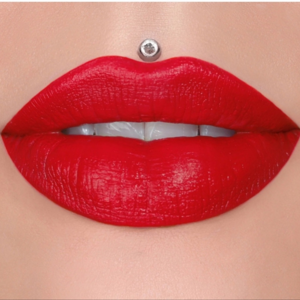 Jeffree Star Red Affair Velvet Trap Lipstick NIB NEW IN BOX